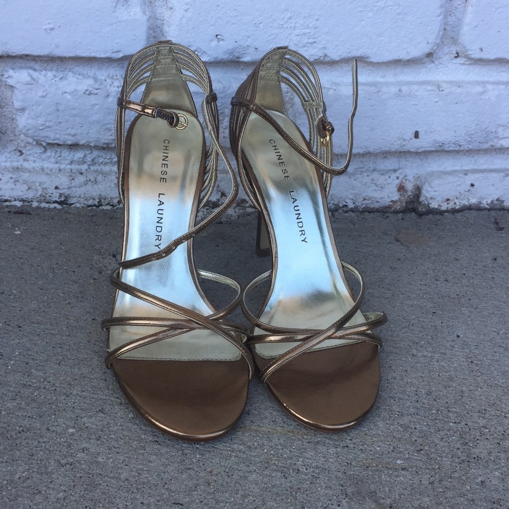 Women’s bronze dress sandal